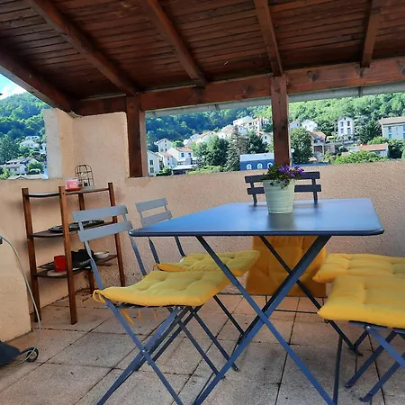 Maison De Charme Avec Terrasse Et Garage Ferme Proche Des Volcans Holiday home